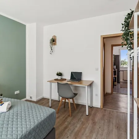 Stonehomes - 2 Nahe Goitzschesee Apartament *