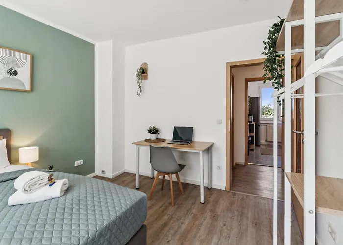 Stonehomes - 2 Nahe Goitzschesee Appartamento *